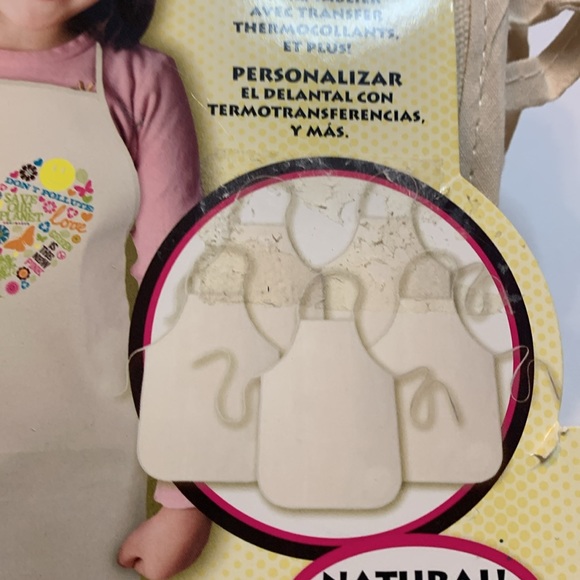 Back to Basics Child Apron 5 Pack 100%Cotton Size 19in. X 12.5 in. New - Picture 4 of 5